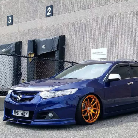 Вставка между клыками переднего бампера Modulo для Honda Accord (VIII gen)(2008-2013) купить недорого с доставкой в Рыбинск