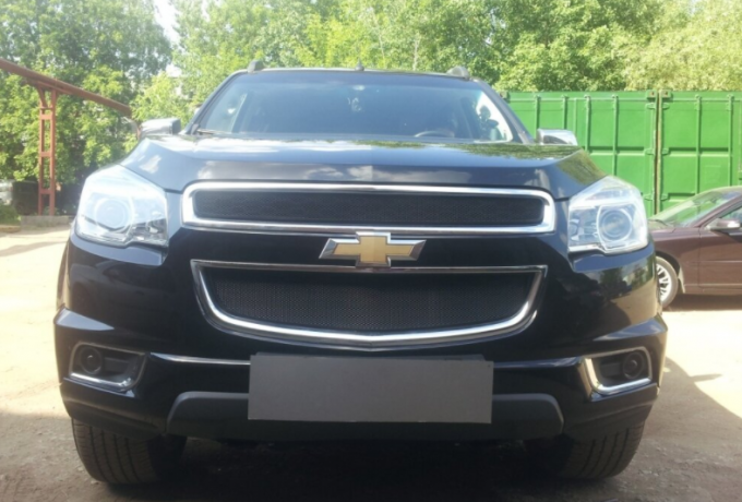 Защита радиатора "Standart" Chevrolet Trailblazer (2012-2015) чёрная купить недорого с доставкой в Рыбинск