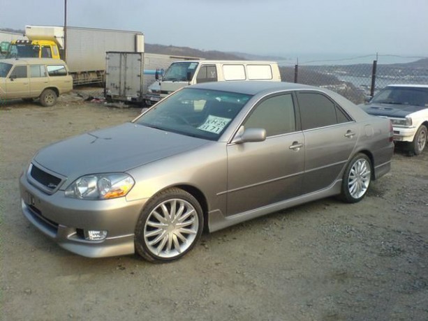 Накладки на пороги "Fortune" Toyota Mark II (110) купить недорого с доставкой в Рыбинск