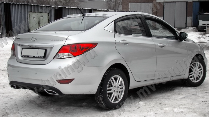 Диффузор заднего бампера var №2 (текстурный пластик) для Hyundai Solaris (2010-2013) купить недорого с доставкой в Рыбинск